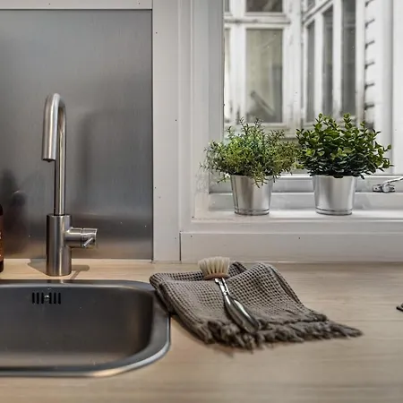 Style I Cozy Street I Easy Check In *