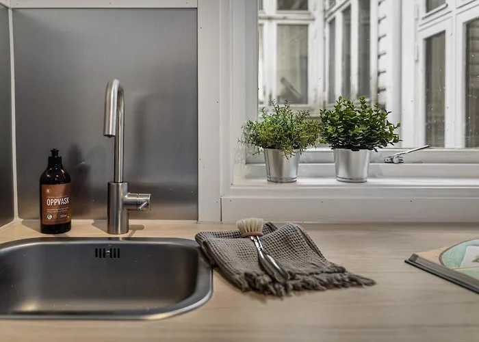 Style I Cozy Street I Easy Check In *